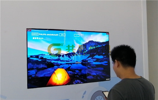 OLED柔性拼接屏案例展示-嘉興天通控股集團(tuán)總部二期展廳